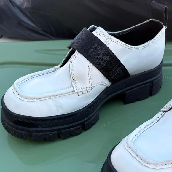 UGG women Ashton White and Black Loafers - Picture 7 of 13